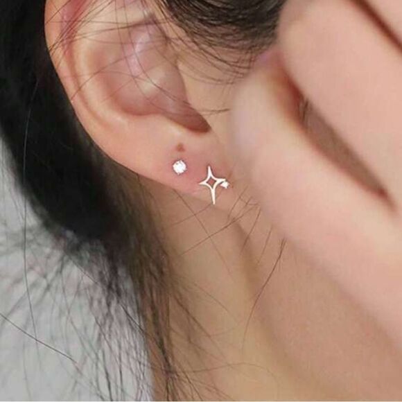 925 Sterling Silver Hollow Cubic Zirconia Star Design Stud Earrings - Picture 2 of 9